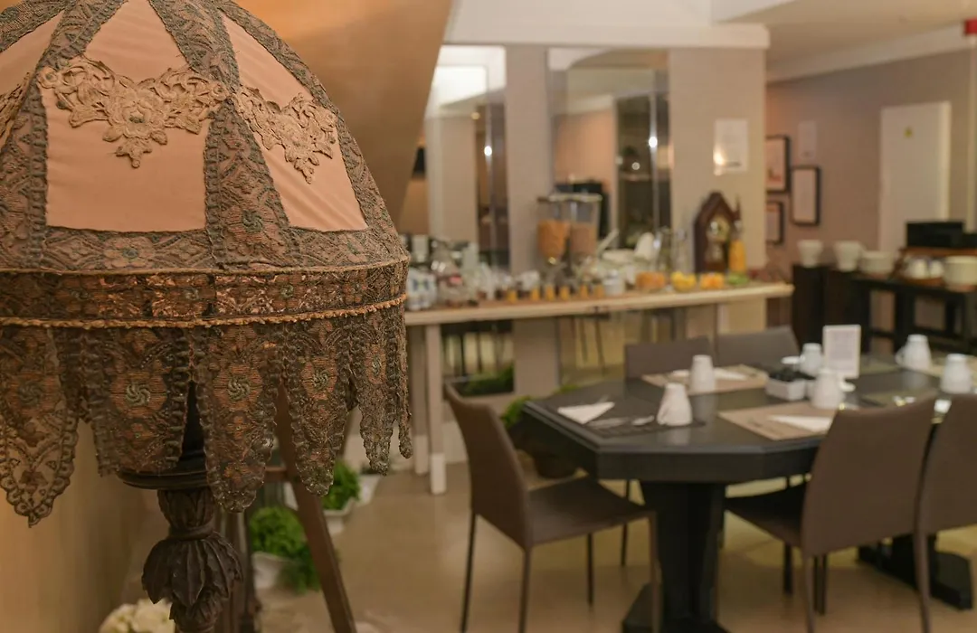 Universal Boutique Hotel-1